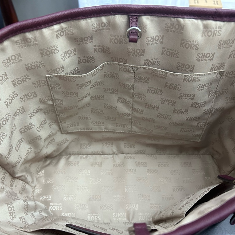 Michael Kors Tote & Wallet - Picture 6 of 8